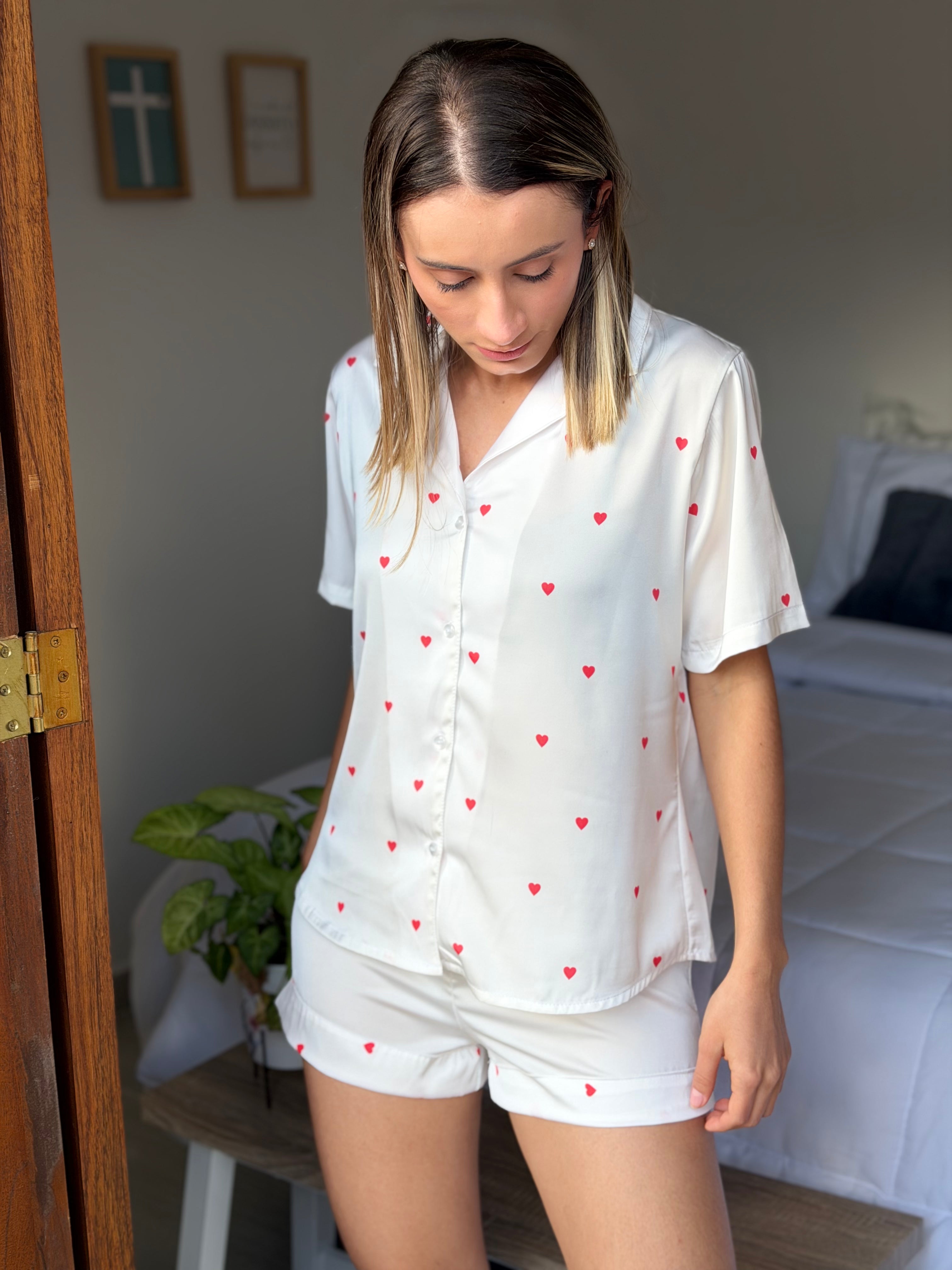 Conjunto Short Seda Italiana Blanco Corazones