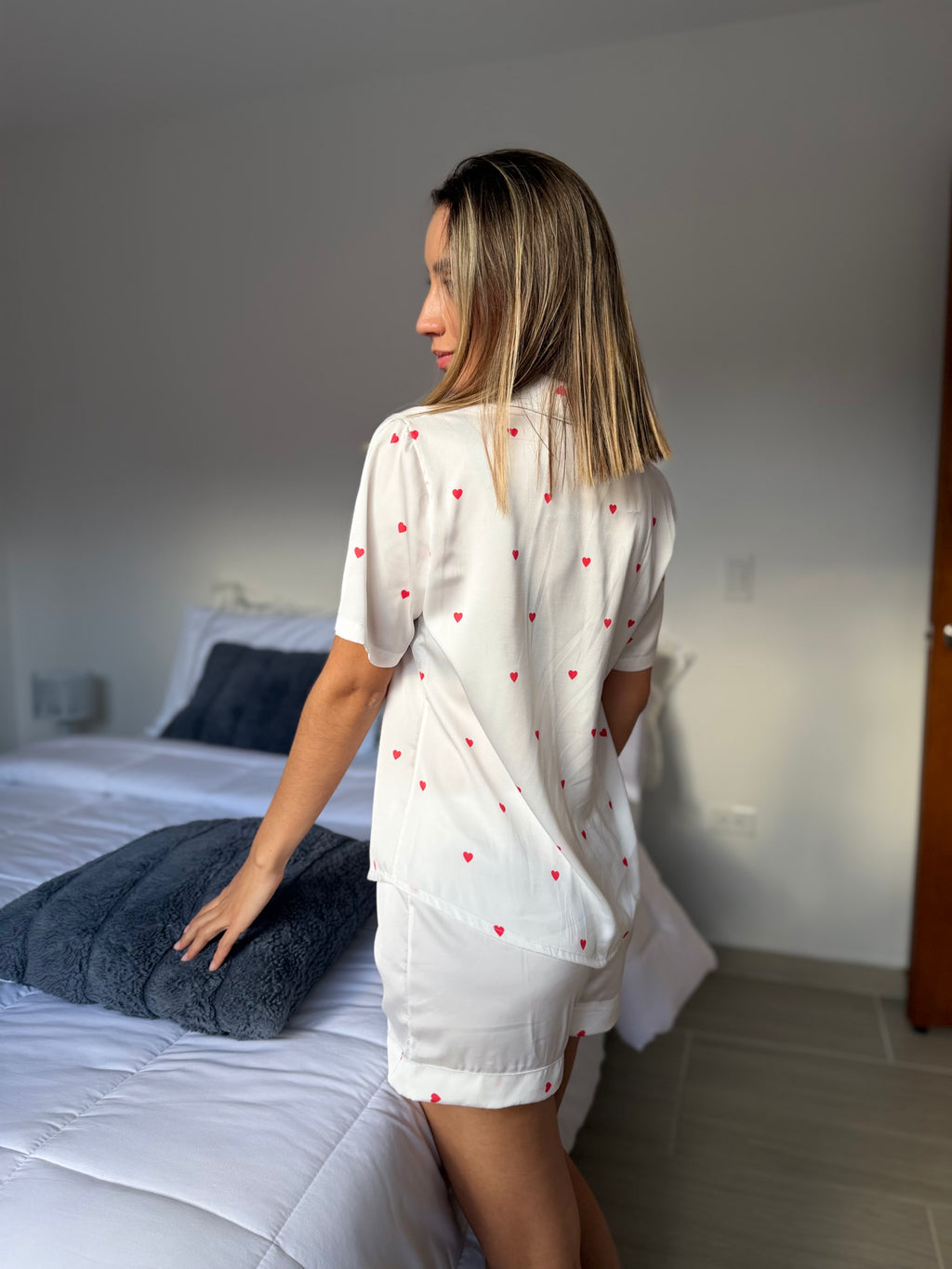 Conjunto Short Seda Italiana Blanco Corazones