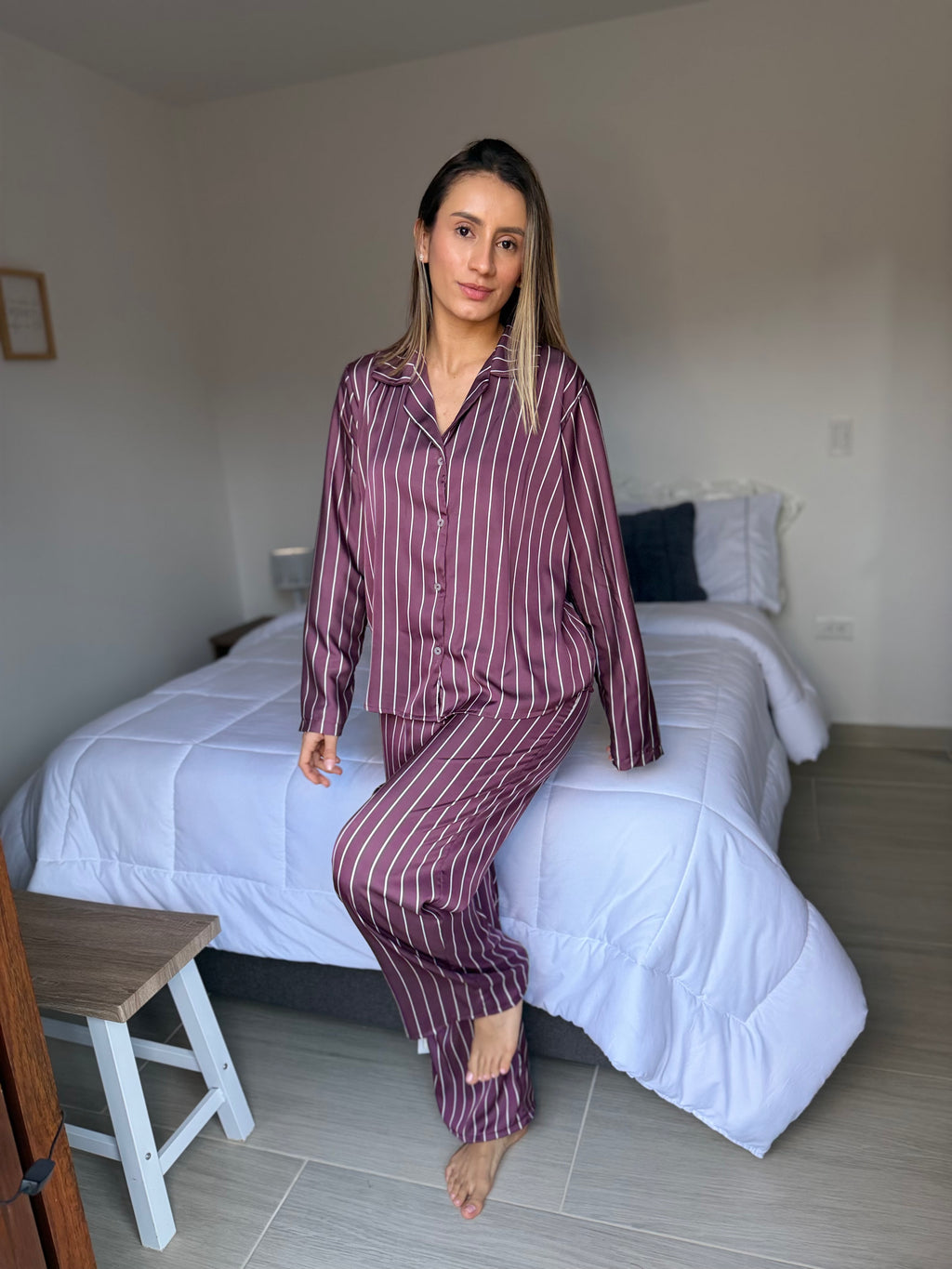 Conjunto Rojo de Pantalón y Camisa Manga Larga en Seda Italiana Vino Tinto